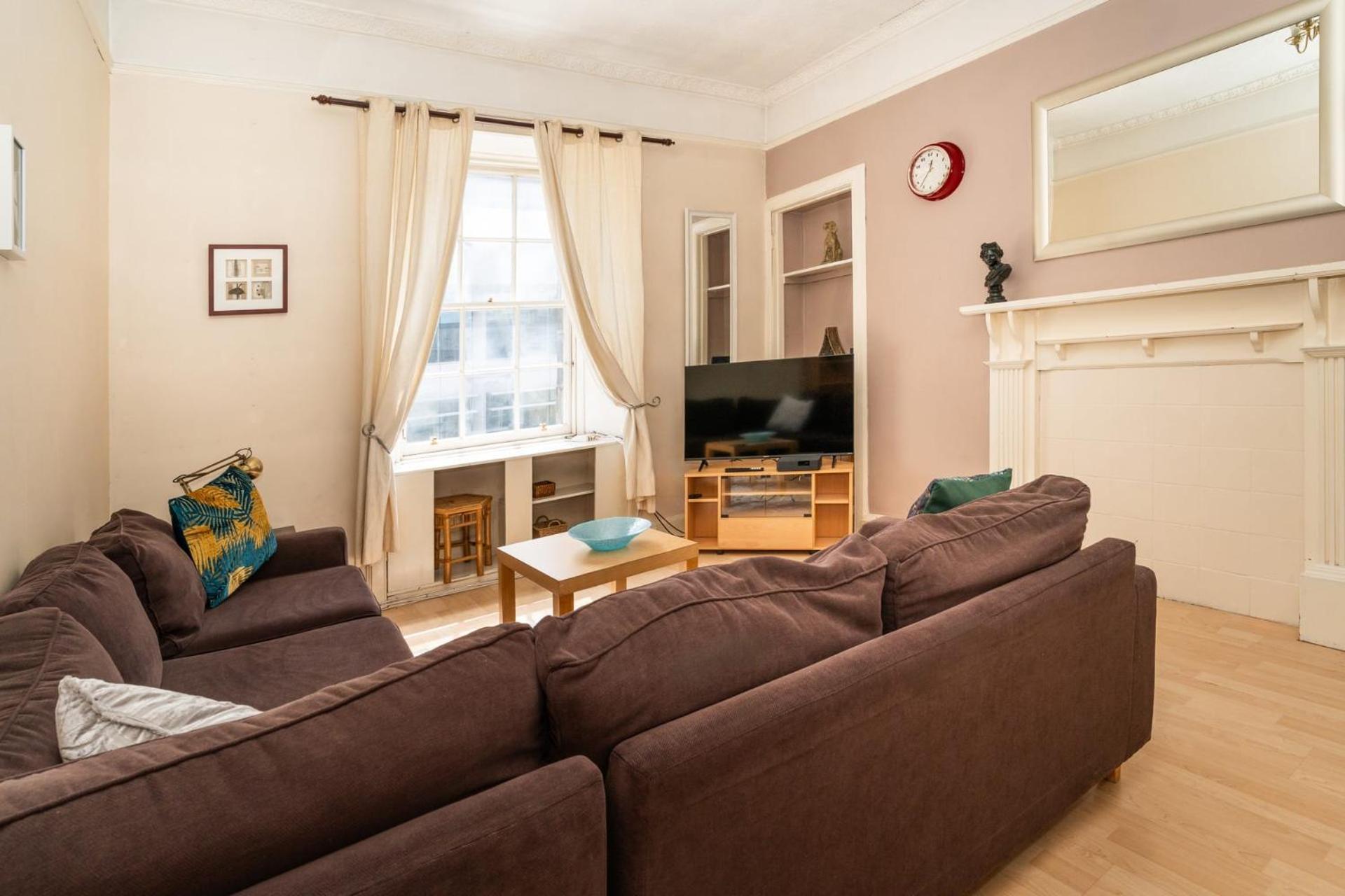 Charming 2Bd Flat 10 Minutes To Edinburgh Castle Apartment Exterior photo